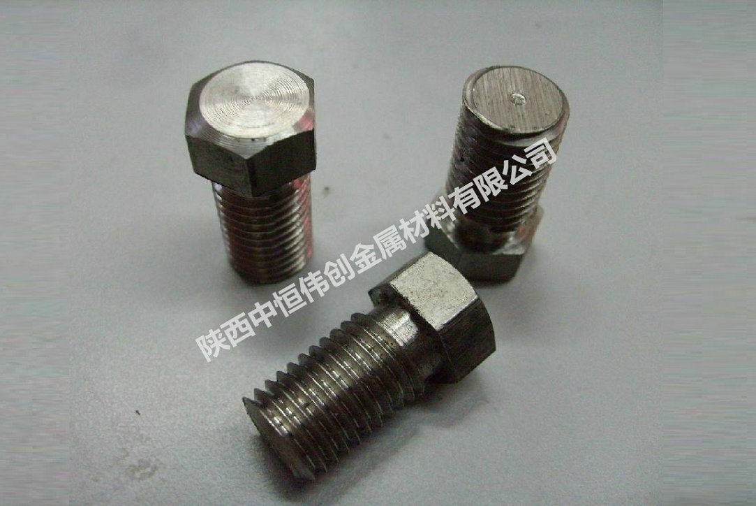 Zirconium screw